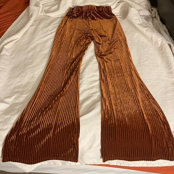 SHEIN Velvet Flared Pants in Brown 🤎 🧡 - Picture 1 of 3